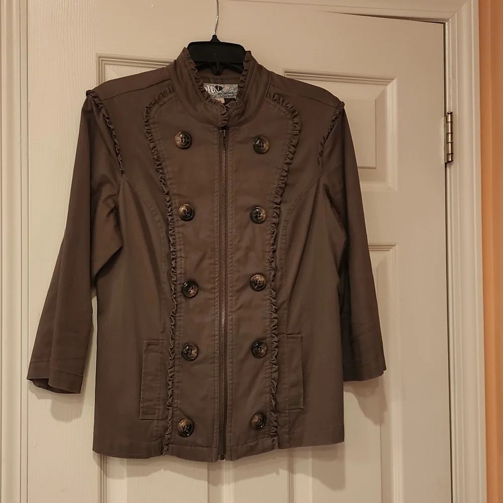 Jacket - Picture 1 of 3